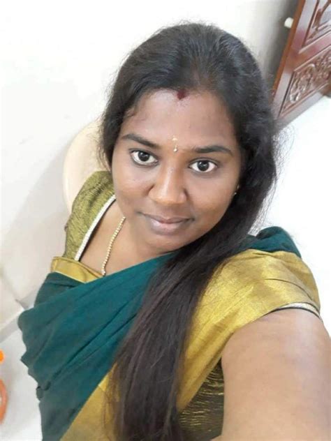 tamil unty sex|Chennai auntyai ookum tamil aunty xxx videos